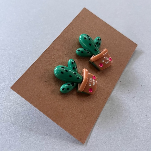 Cactus Studs - Picture 2 of 3